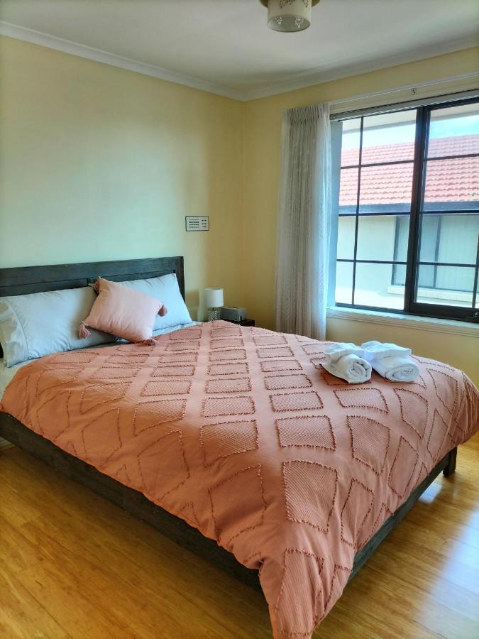 Apartament 12 Mins To Mel Airport-Good Wood House St Albans Zewnętrze zdjęcie