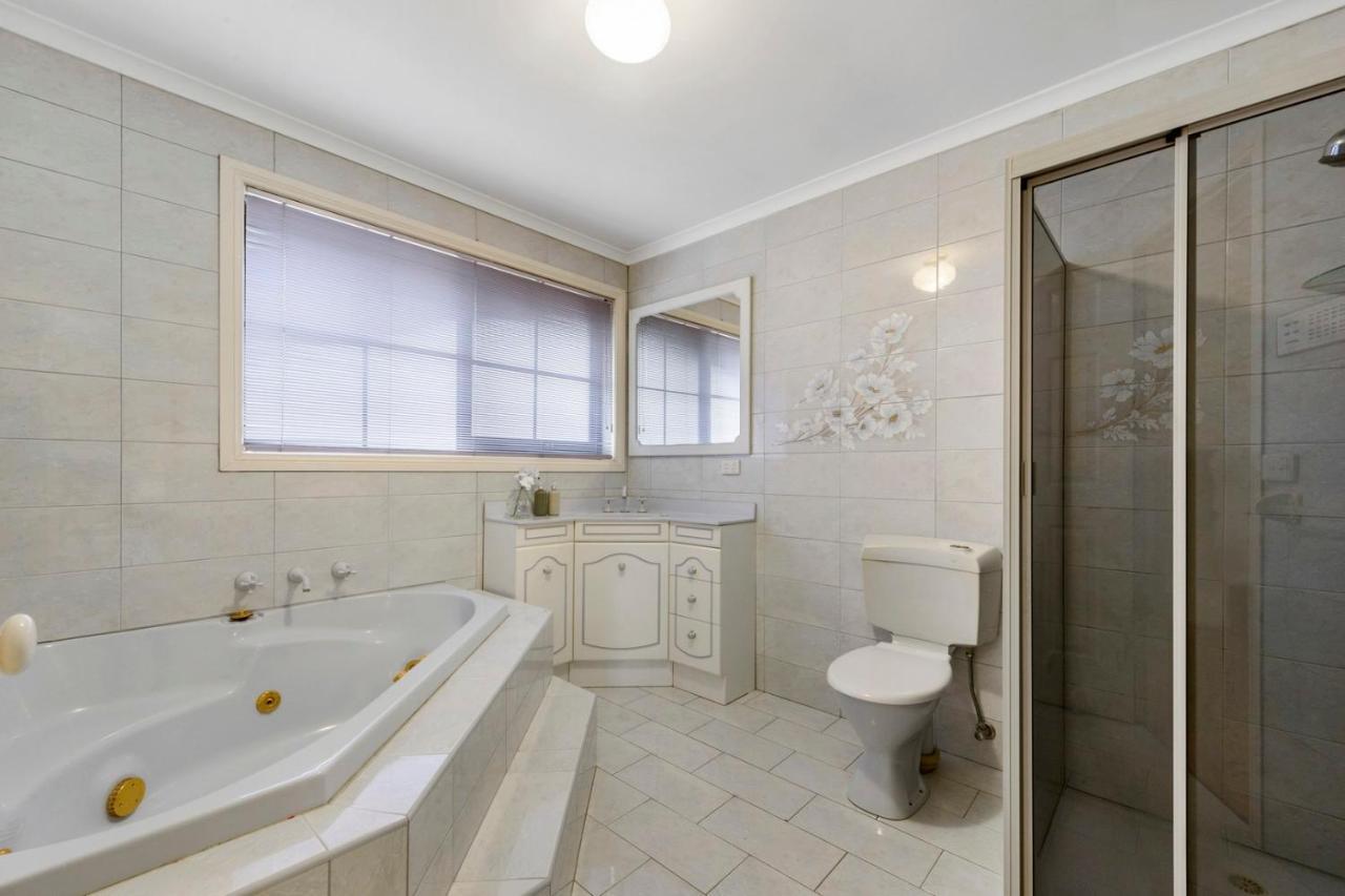 Apartament 12 Mins To Mel Airport-Good Wood House St Albans Zewnętrze zdjęcie